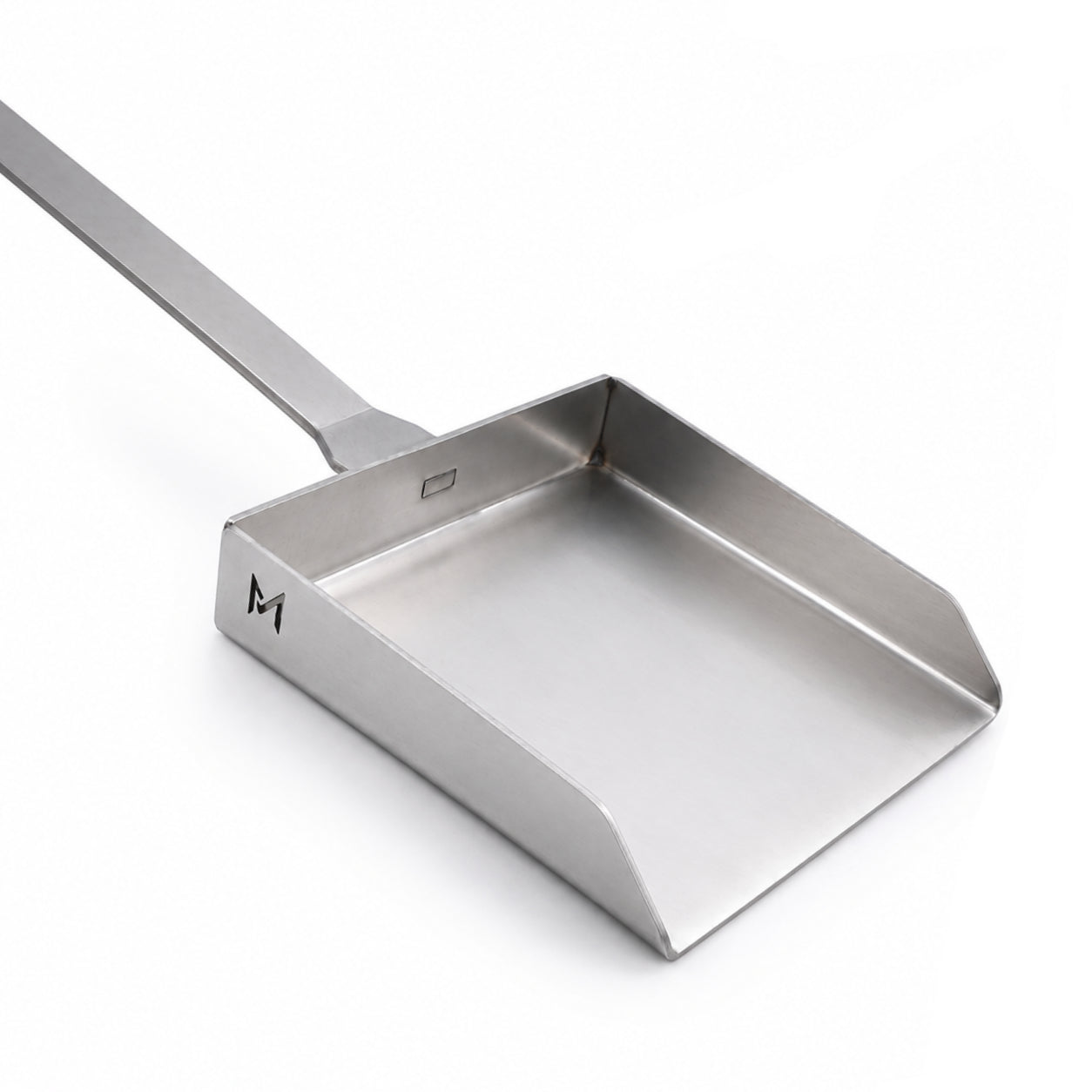 Metaal Braai Shovel stainless steel with solid shaft and precision-cut head designed for durable coal handling and outdoor cooking